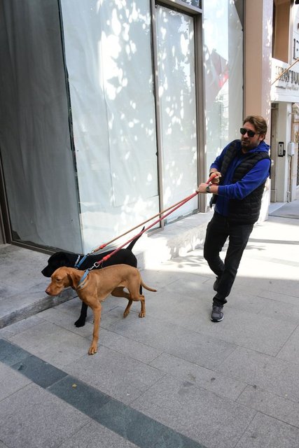 DEDEMAN YÖNETİM KURULU BAŞKAN YARDIMCI RIFAT DEDEMAN, NİŞANTAŞI'NDA OBJEKTİFLERE YAKALANDI.