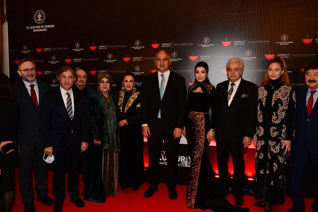 KÜLTÜR VE TURİZM BAKANI MEHMET NURİ ERSOY ÖZEL GECEDE KAZAKİSTAN, ÖZBEKİSTAN, KIRGIZİSTAN, AZERBAYCAN, TÜRKMENİSTAN, MACARİSTAN GİBİ ÜLKELERDEN GELEN SİNEMACI VE OYUNCULARLA BİR ARAYA GELDİ. -  