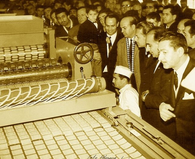 Eti otomatik üretime geçiyor. (1967)