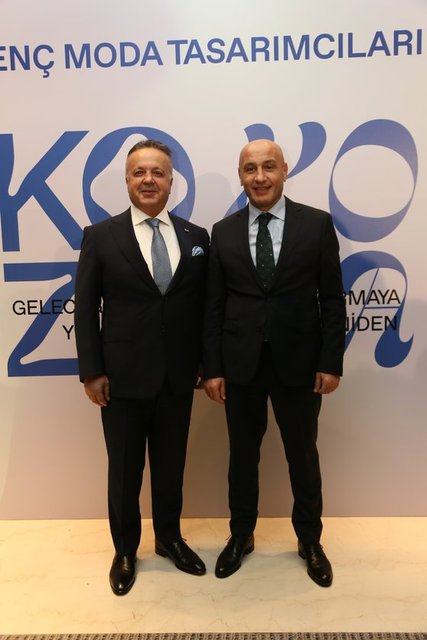 İŞ İNSANI İSMAİL GÜLLE VE MUSTAFA GÜLTEPE ÖNEMLİ GECEYE GELEN İSİMLER ARASINDAYDI.