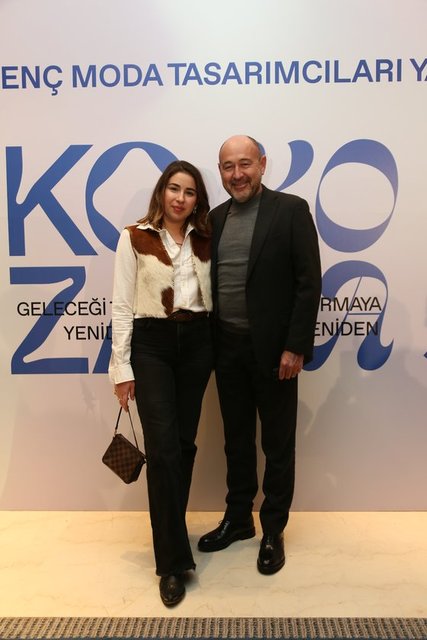 İŞ İNSANI SİNAN ÖNCEL GECEYE EŞİ LARA ÖNCEL İLE BİRLİKTE KATILDI.