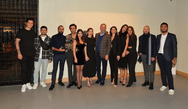 HAMDİ AKIN, DOĞUKAN ÇİĞDEM, AYŞE JABER, KÜBRA İNANÇ, NİL BÜYÜKBAYRAKTAR, DİLARA AKIN, DİLAN TANBUROĞLU, EMRE EVCİMEN - 