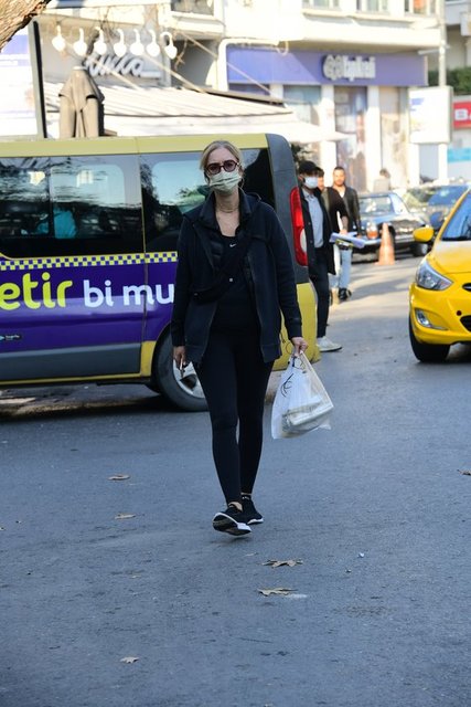 MAİDE KURTTEPELİ, BEBEK'TE ALIŞVERİŞ YAPTI.