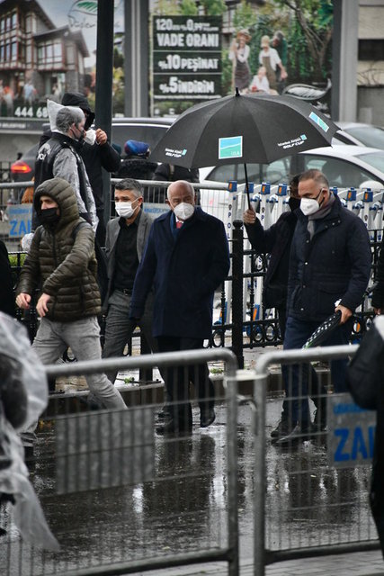 NİHAT ÖZDEMİR