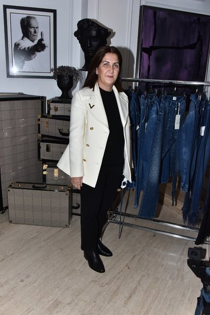 ARZU ÇEBİ