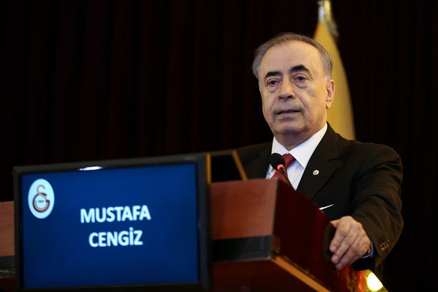 İŞ, SİYASET VE SPOR DÜNYASININ KATILDIĞI CENAZE TÖRENİNDEN SONRA MUSTAFA CENGİZ ULUS MEZARLIĞI'NDA TOPRAĞA VERİLDİ.