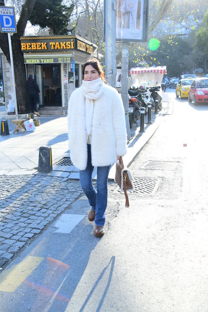 ŞİRİN YALÇIN HAFTA SONUNU BEBEK'TE DEĞERLENDİRDİ.