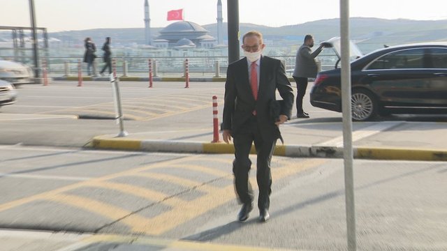 İŞ İNSANI KEMAL GÜLMAN, FERYAL GÜLMAN'A 60 MİLYON ÖDECEĞİ TAZMİNAT KARARI İLE İLGİLİ 'HİÇBİR ŞEY SÖYLEMEYECEĞİM' YANITINI VERDİ.