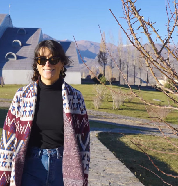 AYŞE BOYNER, KİLOMETRELERCE YOL YAPARAK ERZURUM'UN KÖYLERİNİ GEZDİ.
