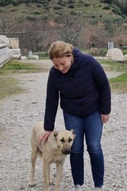 CAROLINE KOÇ MERKASI İÇİN TÜRKİYE'NİN KÖYLERİNİ GEZDİ.