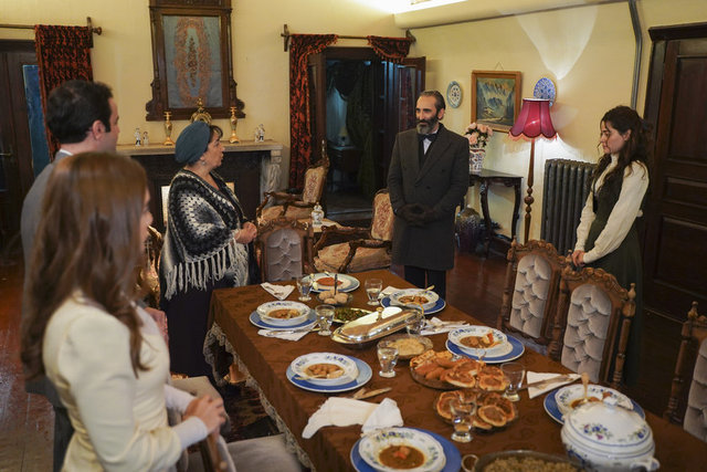 Aziz 12. Bölüm Fotoğrafları