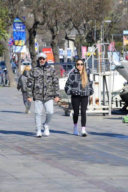 İŞ İNSANI NİV GARİH VE EŞİ ROMİNA GARİH HAFTASONU BEBEK'TE OBJEKTİFLERE YAKALANDI.