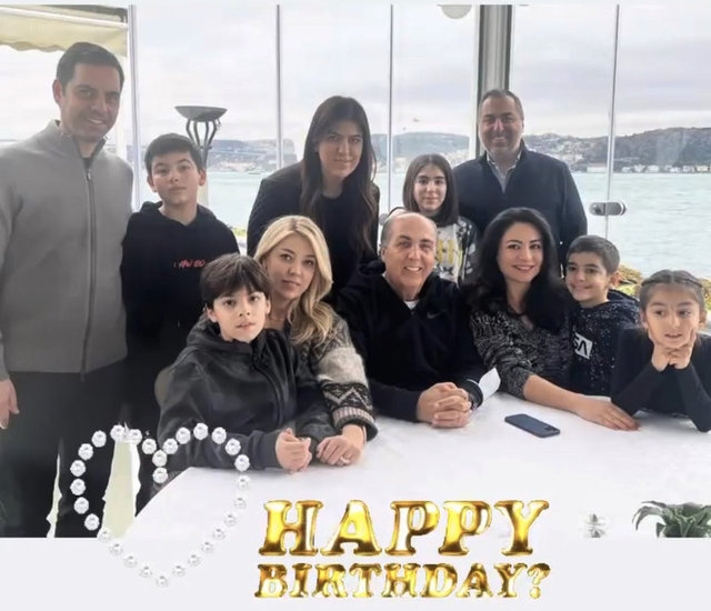 MURAT VE PINAR TALAY ÇİFTİ OĞULLARI YİĞİT'İN DOĞUM GÜNÜNÜ GÖKHAN AYAYDIN İLE EŞİ GİZEM AYAYDIN, DERYA VE AYDIN AYAYDIN İLE BİRLİKTE KUTLADI.