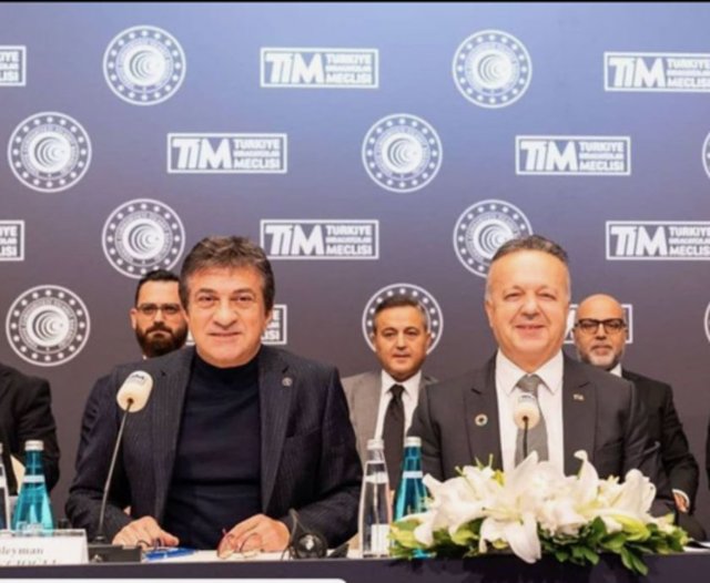 ORKA HOLDİNG YÖNETİM KURULU BAŞKANI SÜLEYMAN ORAKÇIOĞLU VE TİM MARKA KONBSEYİ BAŞKANI İSMAİL GÜLLE