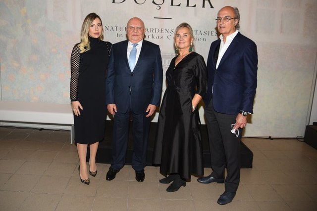 ARKAS HOLDİNG YÖNETİM KURULU BAŞKANI LUCIEN ARKAS, MERVE SAKALLI, GİZ İNŞAAT YÖNETİM KURULU BAŞKANI CAN ELGİZ VE EŞİ SEVDA ELGİZ MİSAFİRLERLE ÖZEL OLARAK İLGİLENDİLER.