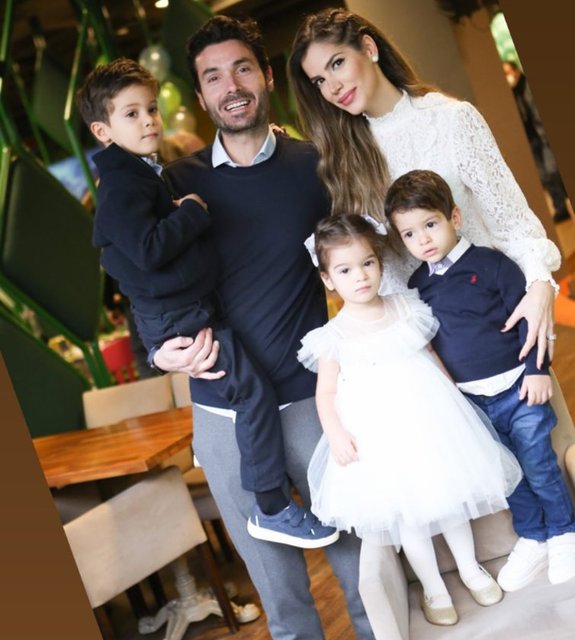HAKAN-EVELİZE, THEO, TAYLAN, ELİZA KOSİF