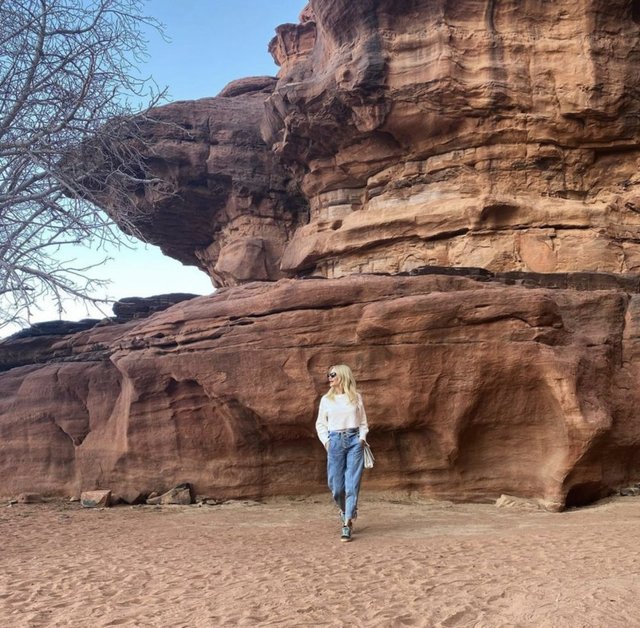 SANEM TEZMAN ÜRDÜN'Ü GEZEREK FOTOĞRAFLAR PAYLAŞTI.