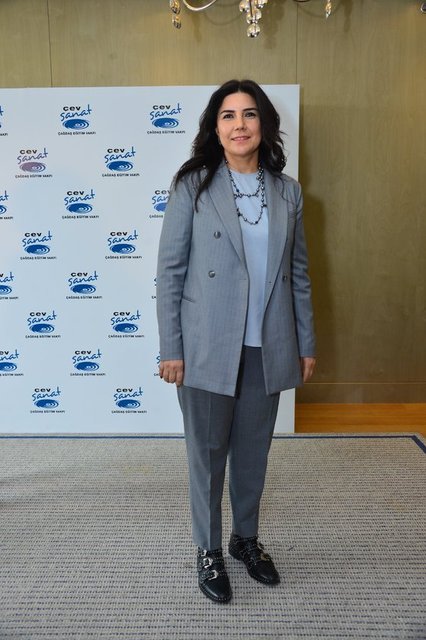 SONGÜL ÖZSAN TOPLANTININ DAVETLİLERİ ARASINDAYDI.