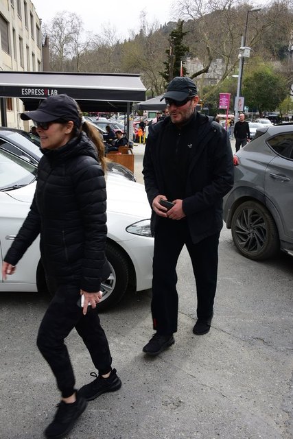 ALİ GÜRSOY SEVGİLİ GONCA ÜNSAL'LA BEBEK'TEYDİ.