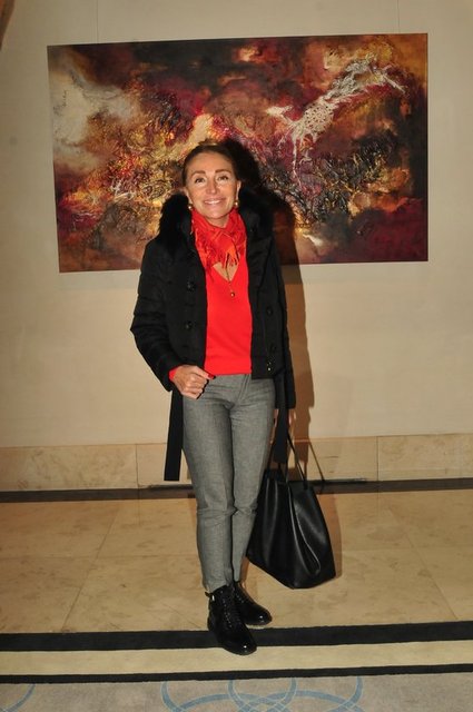 DİLEK HANİF