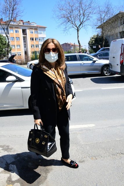 BANU ÇARMIKLI