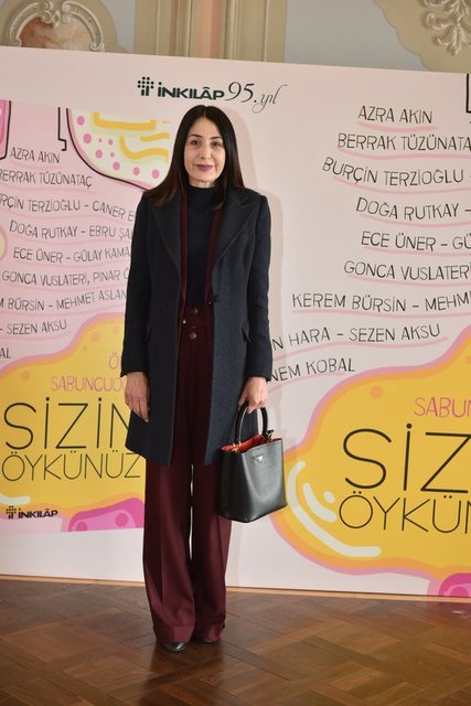 REYHAN İPEKEL LANSMAN DAVETİNE KATILDI.