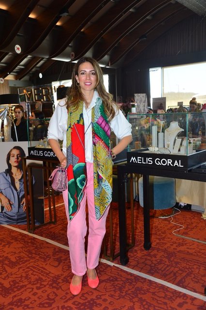 LARA TÜRKER ÜNSAL