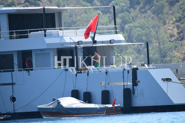 RAİF DİNÇKÖK