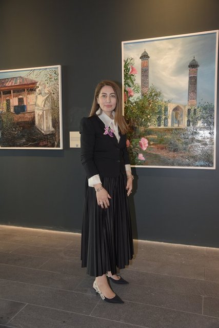 AZERBAYCANLI SANATÇI NİGAR HELMİ ABBASBAYLİ KİŞİSEL SERGİSİ KARABAĞ'IN MİRASI'NI ATATÜRK KÜLTÜR MERKEZİNDE SANATSEVERLERİN BEĞENİSİNE SUNDU. -  