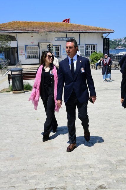 KOÇ HOLDİNG BAŞKANVEKİLİ ALİ KOÇ İLE EŞİ NEVBAHAR KOÇ CENAZE TÖRENİNE BİRLİKTE GELDİ.