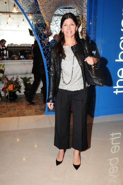 ZEYNEP ÜSTÜNEL