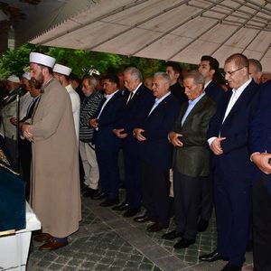 Kenan Tekdağ'ın annesi son yolculuğuna uğurlandı