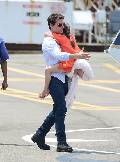 Tom Cruise ile Katie Holmes'den doğma kızı Suri Cruise.