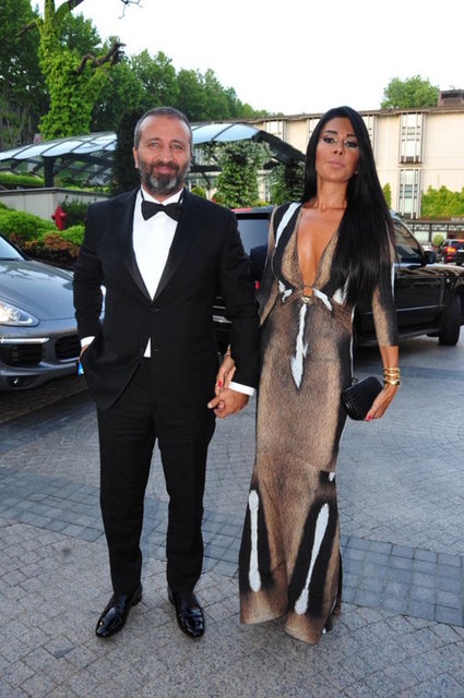 AYŞE SAN, ERKUT SOYAK