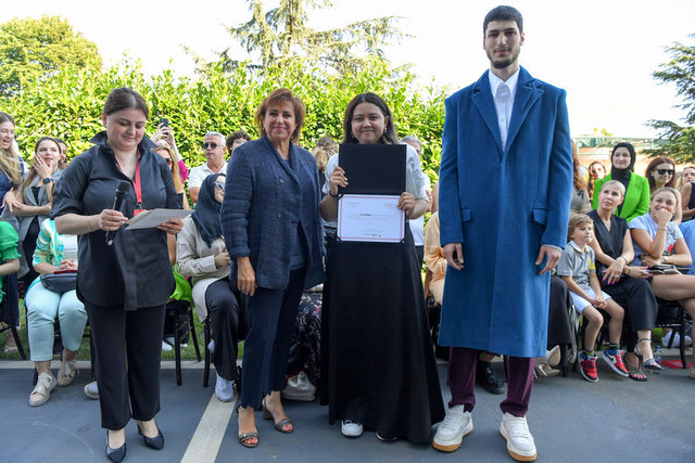 JAKLİN GÜNER