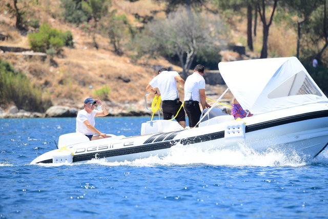 ÖMER SABANCI, BODRUM CENNET KOYU'NDA TATİL YAPIYOR