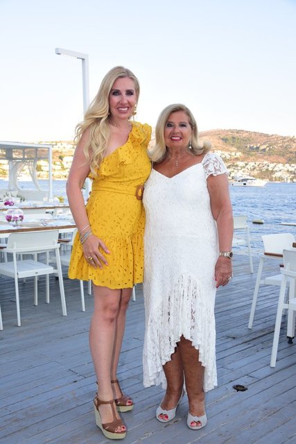 ÖZGE SANDER, ŞULE ARGÜDER
