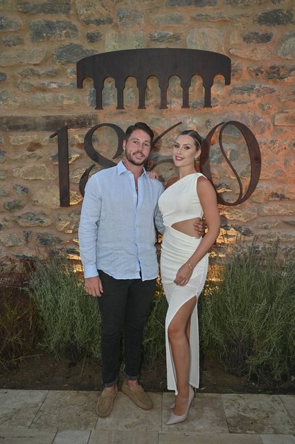 ANDY O'CONNEL- CHLOE LOUGHNAN