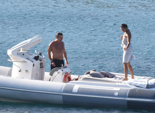 İZZET ANTEBİ, TUVANA TÜRKAY