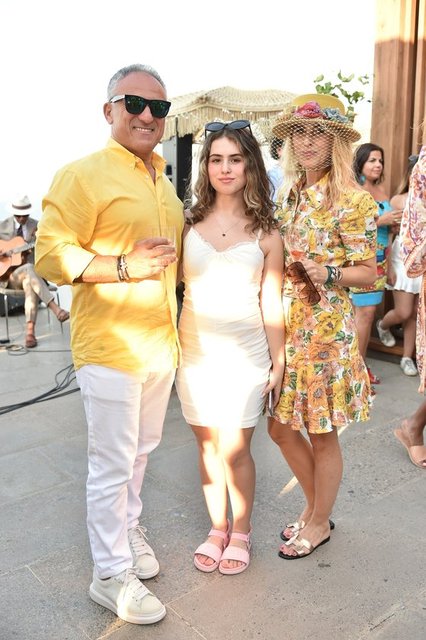 ALİ İHSAN, AYŞE NAZ, BURCU KAYA