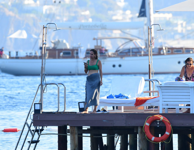HANDE GAMGAM