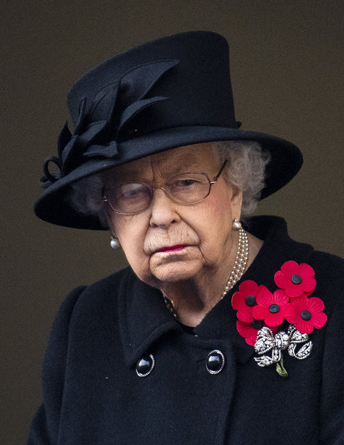 KRALİÇE ELIZABETH