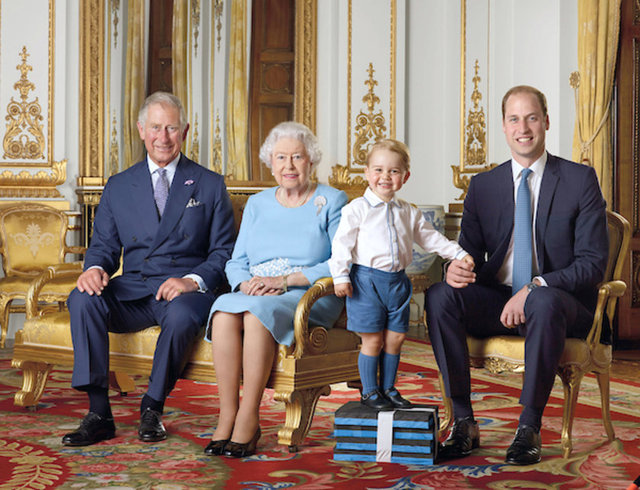 KRALİÇE ELIZABETH