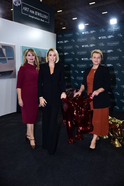 AYLİN GÖZEN, ÖZNUR YAKIN, ÖZGE ERDOĞAN