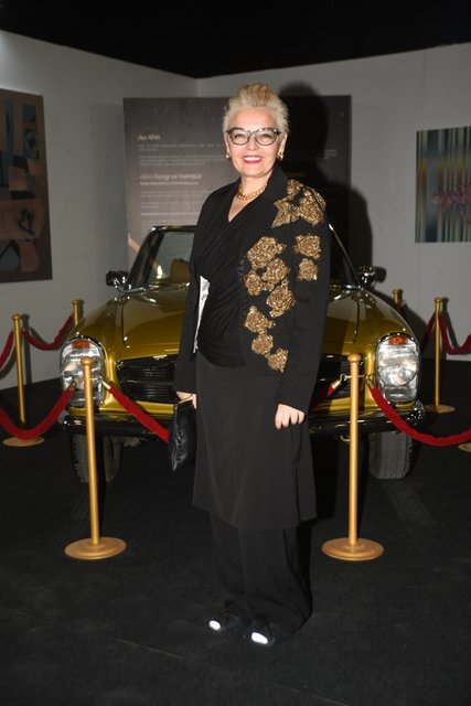 ÖZLEM SÜER