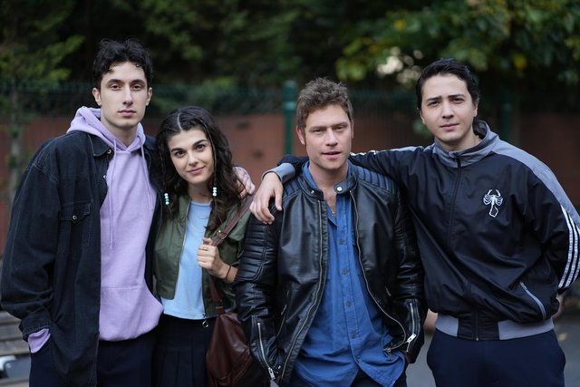 Gelsin Hayat Bildiği Gibi 15. Bölüm Fotoğrafları