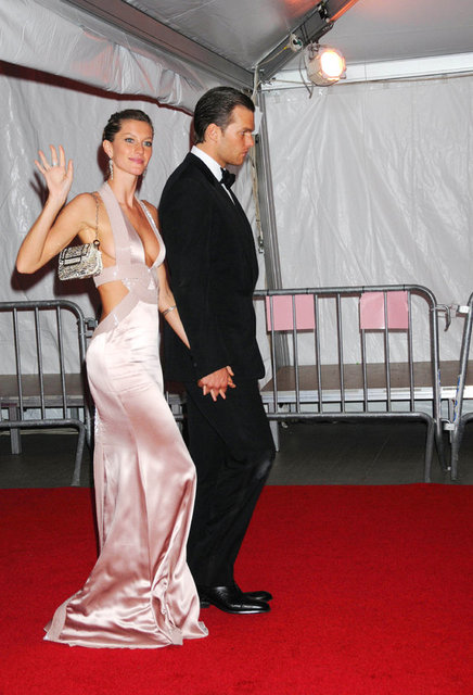 GISELE BÜNDCHEN, TOM BRADY