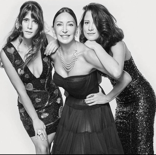 ELİF, AYŞE BOYNER, BİLGÜN DERELİ