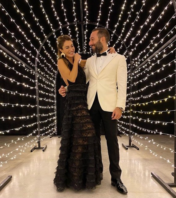 ALLAN HAKKO, MERVE OFLAZ