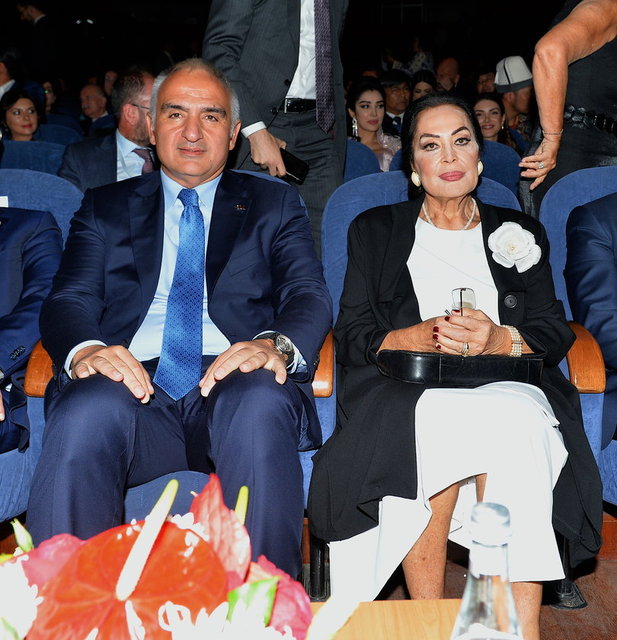 TÜRKAN ŞORAY, KÜLTÜR VE TURİZM BAKANI MEHMET NURİ ERSOY